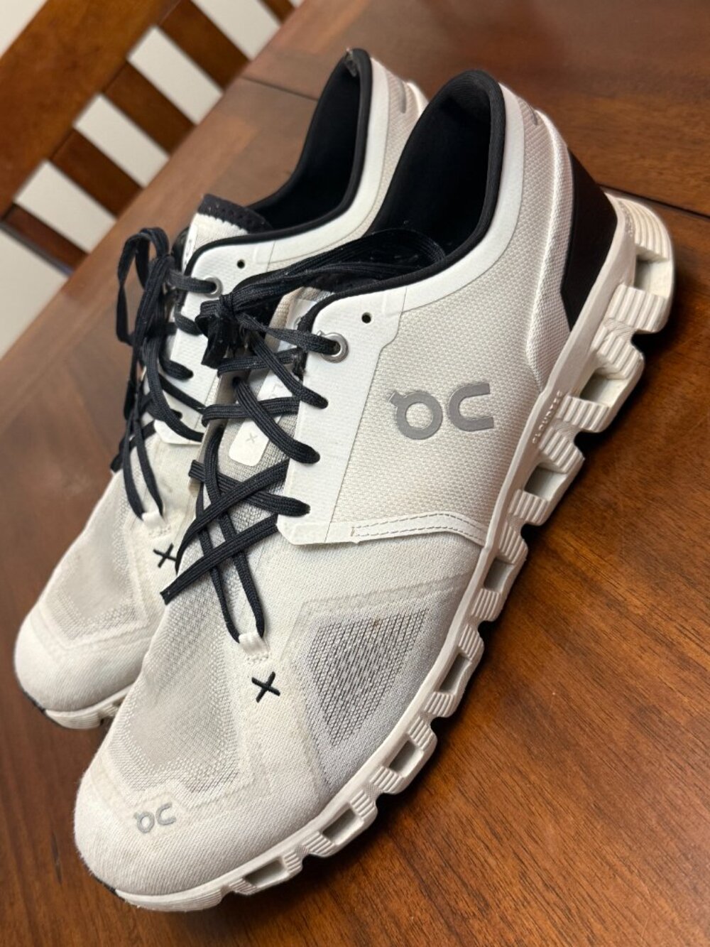 On Cloud X Mens 12.5 White Black Running Shoes Gymcore Athleisure Sneakers 4530